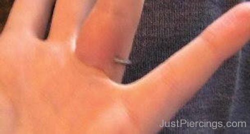 Finger Piercing  With Ball Ring-JP1223