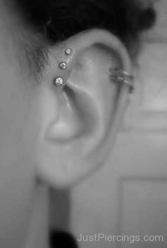 Spiral Helix And Forward Helix Piercing-JP1115