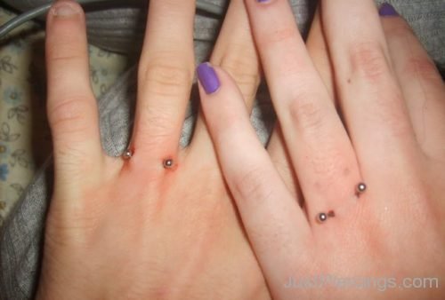 Surface Finger Piercing With Barbell-JP1260