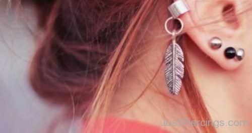 Tripple Lobe And Silver Feather Earring Piercing-Jp121
